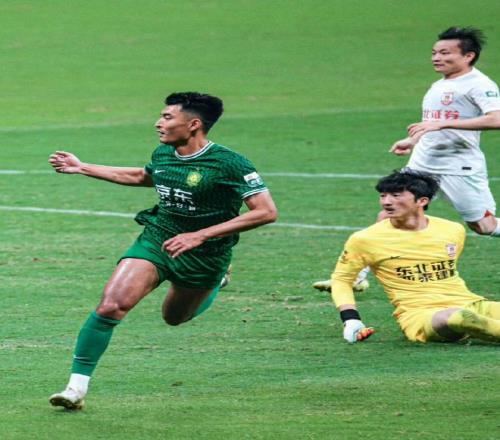 李铁,足球人生,从坚毅到贪,世界杯投注,2026世界杯,足球博彩,赔率分析,赛事动态